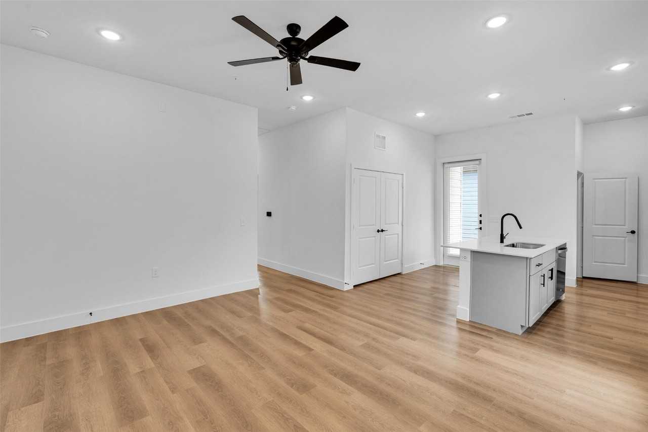 1427B Soccer Dr #1427 - Photo 6 of 31