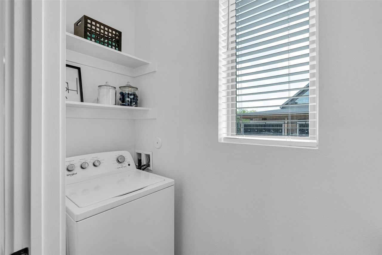 1316B Izzy Ln #1316 - Photo 5 of 41