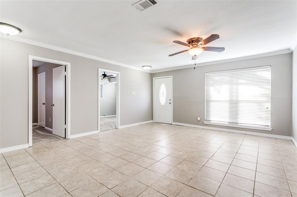 845 Lovers Ln #845 - Photo 2 of 24