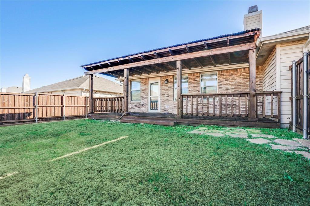 3054 Fallbrook Dr #3054 - Photo 3 of 15