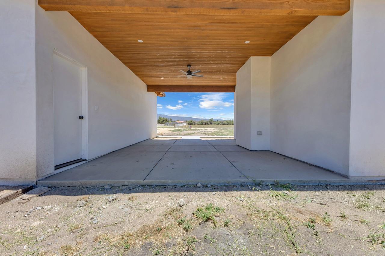 41265 Lakeshore Blvd #41265 - Photo 3 of 50