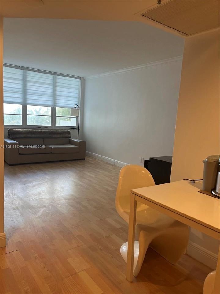 Miami Beach City Center #100-615 - Photo 7 of 15