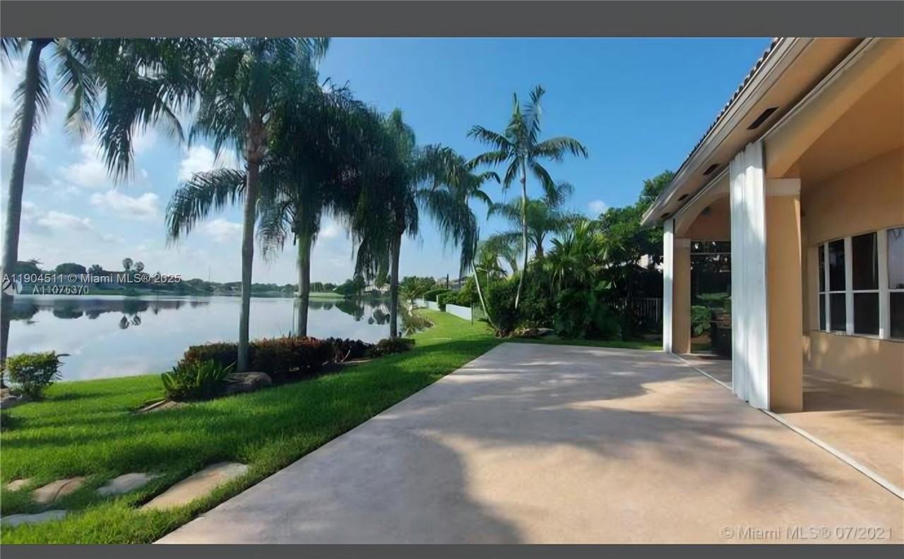 4045 Southwest 151st Terrace #4045 - Photo 2 of 29