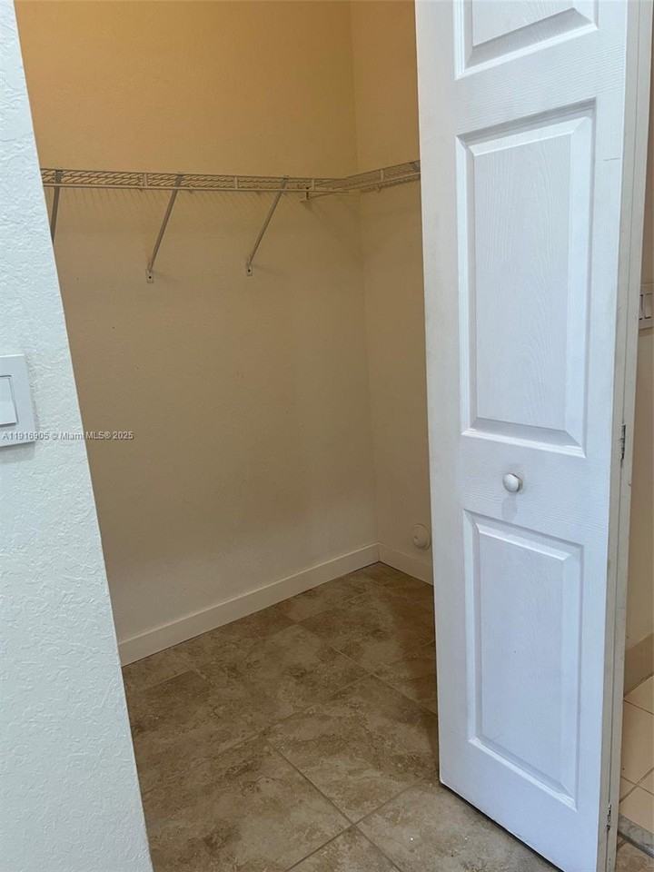 23734 Southwest 110th Place - Photo 2 of 22