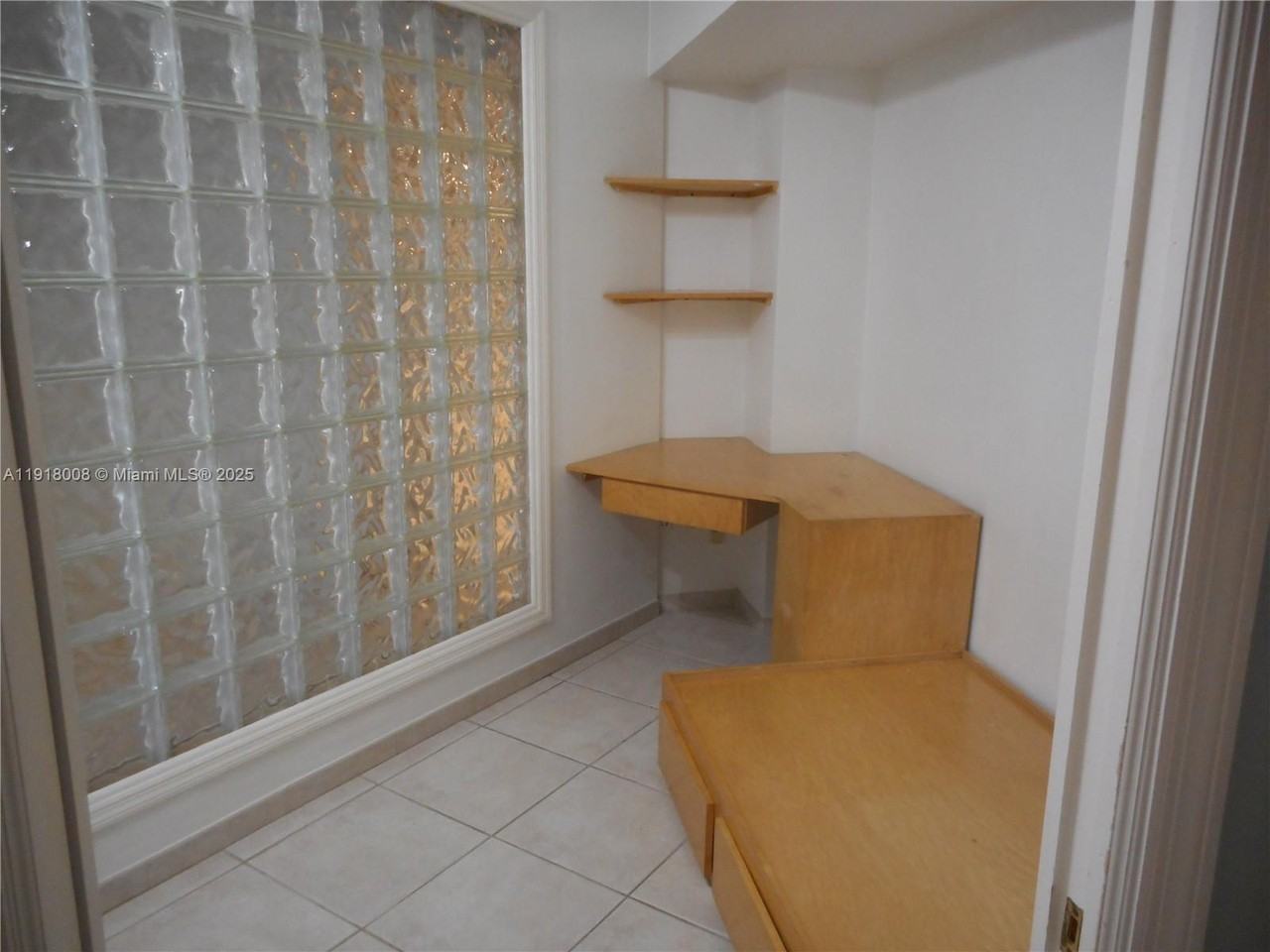 10185 Collins Avenue #10185-1002 - Photo 2 of 32