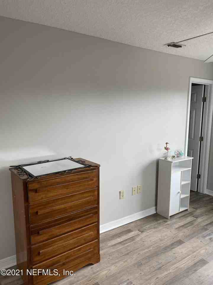 201 10th Avenue North #201-301 - Photo 6 of 11