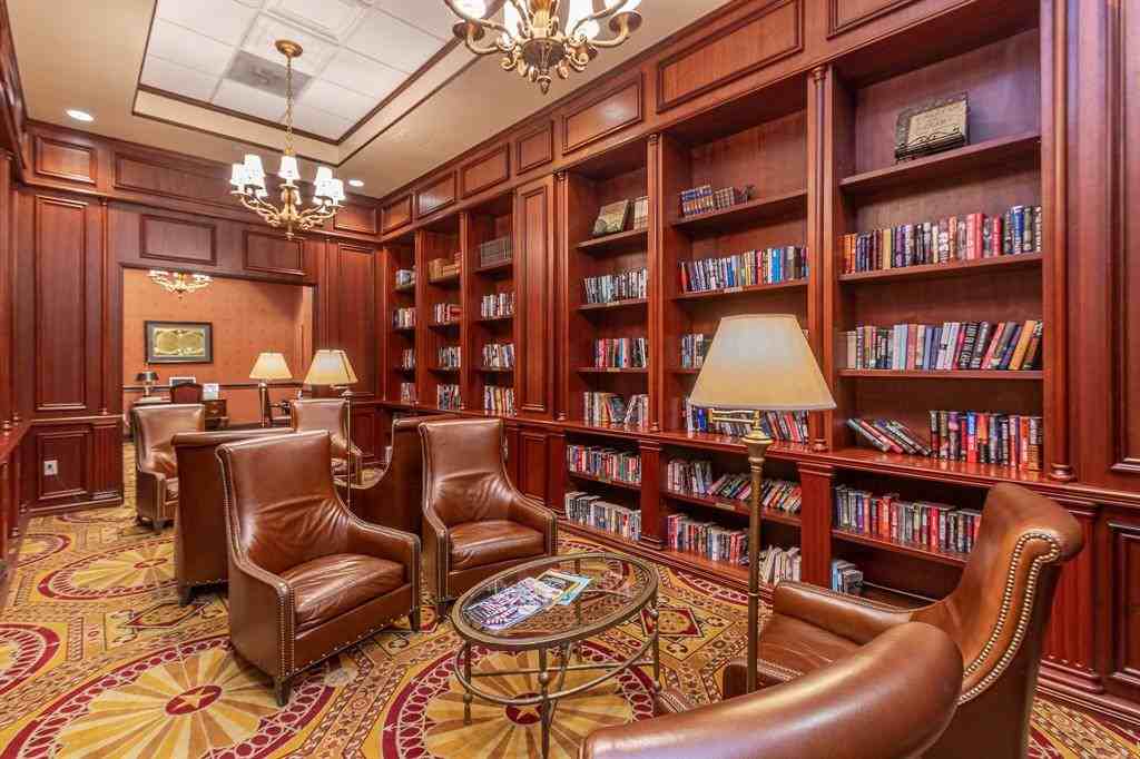 16101 Emerald Park Circle