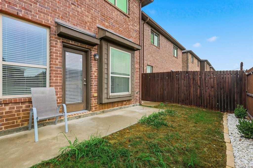 4452 Smarath Drive #4452 - Photo 3 of 21