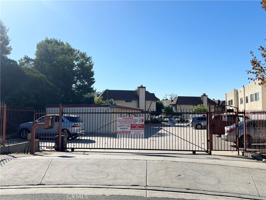 9325 Sunland Park Drive #9325 - Photo 4 of 15