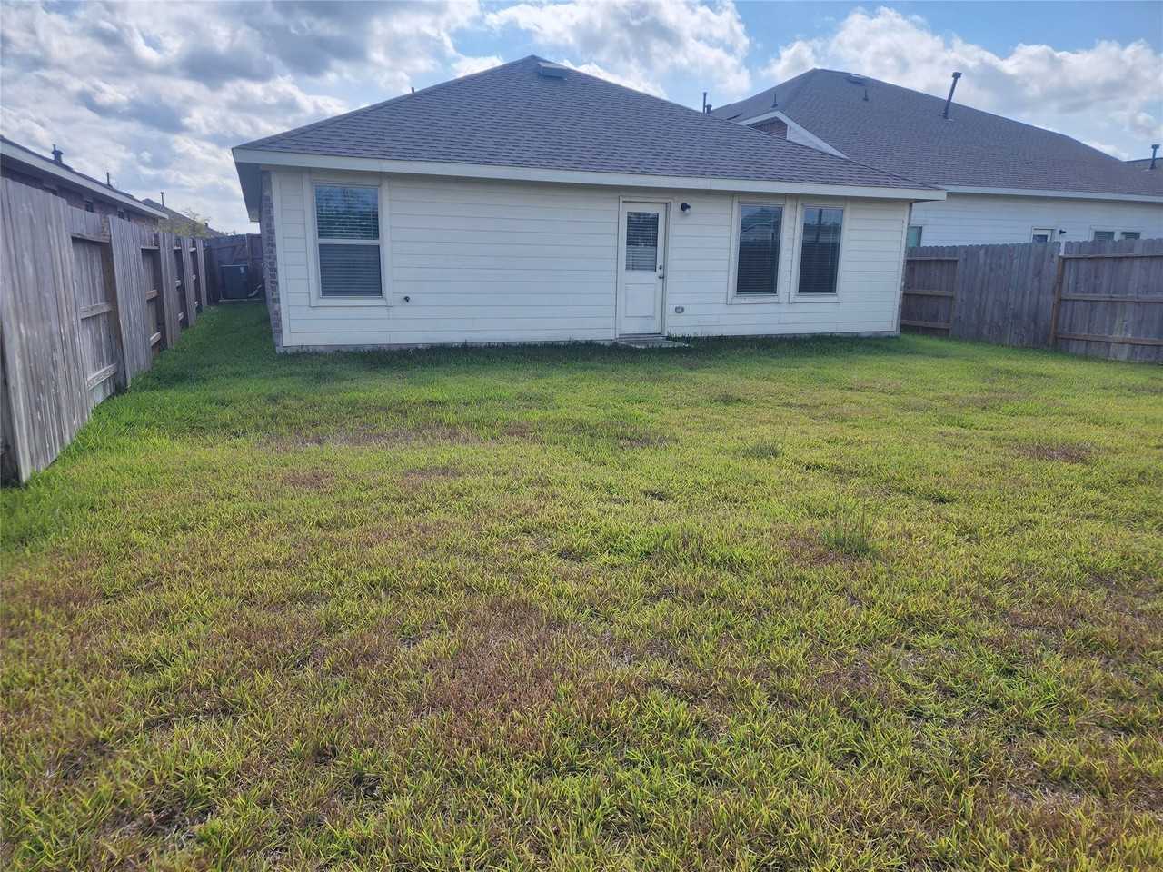 21567 Casavatore Drive #21567 - Photo 4 of 17