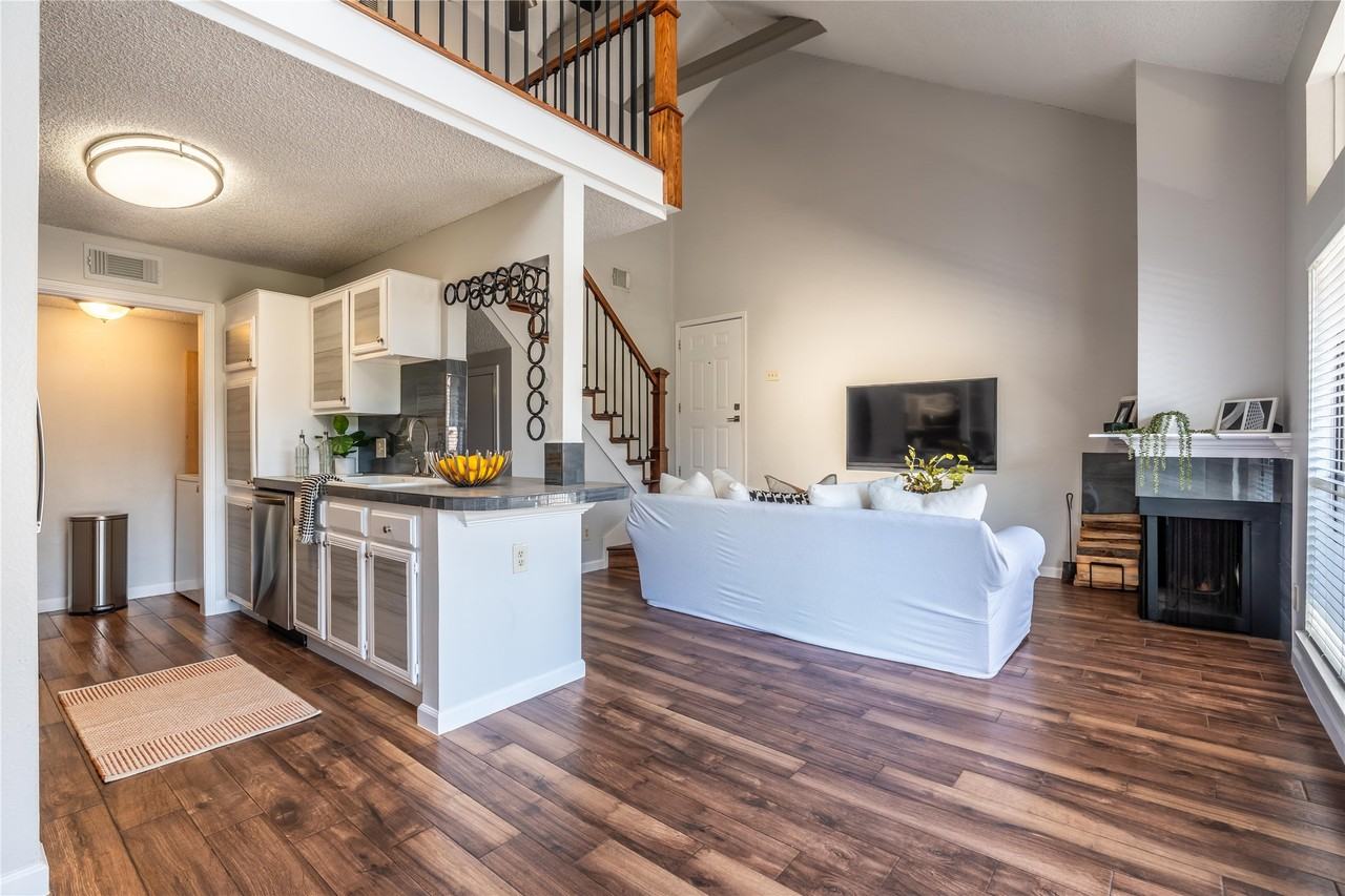 8411 Sands Point Drive #8411-18 - Photo 5 of 22