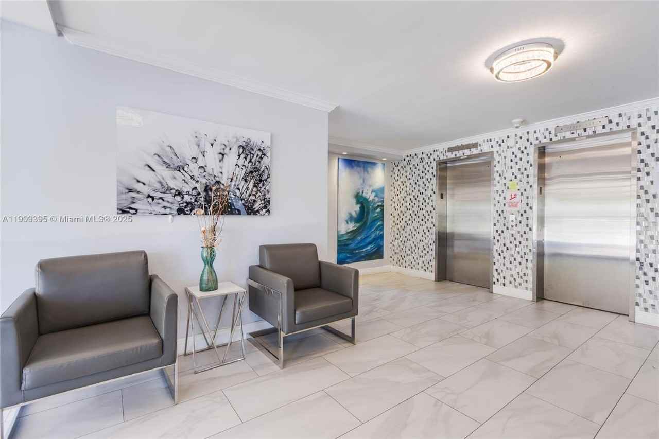 2671 South Course Drive