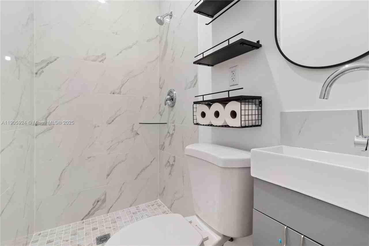 Meadow Wood Manor #26155-1 - Photo 2 of 19