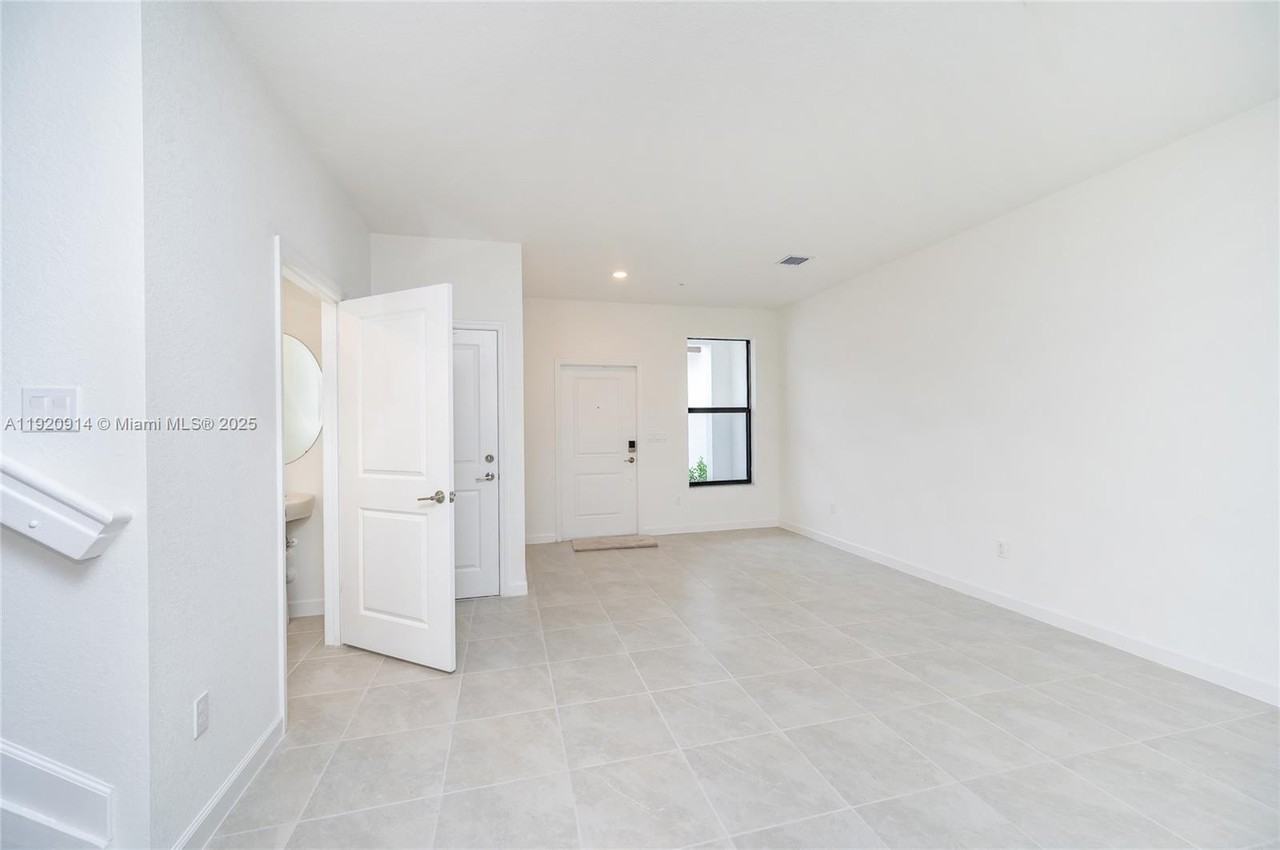 264 Southwest 159th Terrace