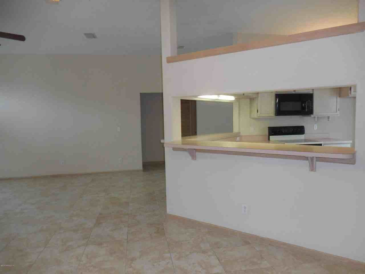 2024 Hovington Cir W #2024 - Photo 2 of 29