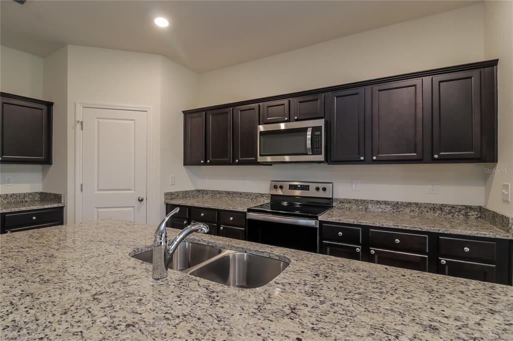 2841 Neverland Dr #2841 - Photo 5 of 16