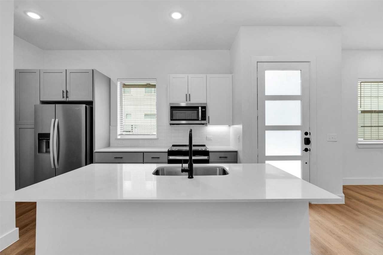 1424B Izzy Ln #1424 - Photo 6 of 31