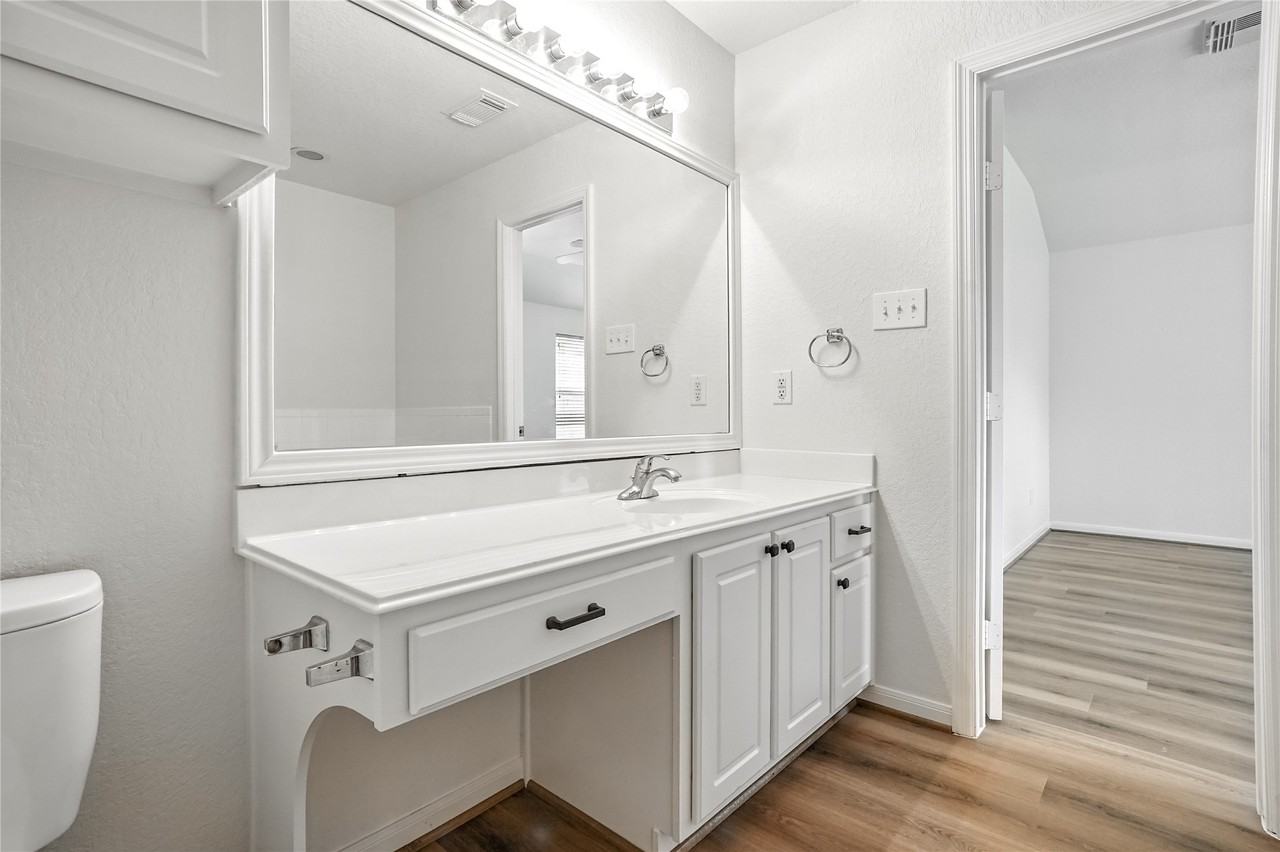 14602 Windwood Park Ln #14602 - Photo 7 of 31