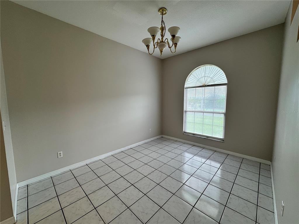 375 Sw Huntington Gln #375 - Photo 2 of 18