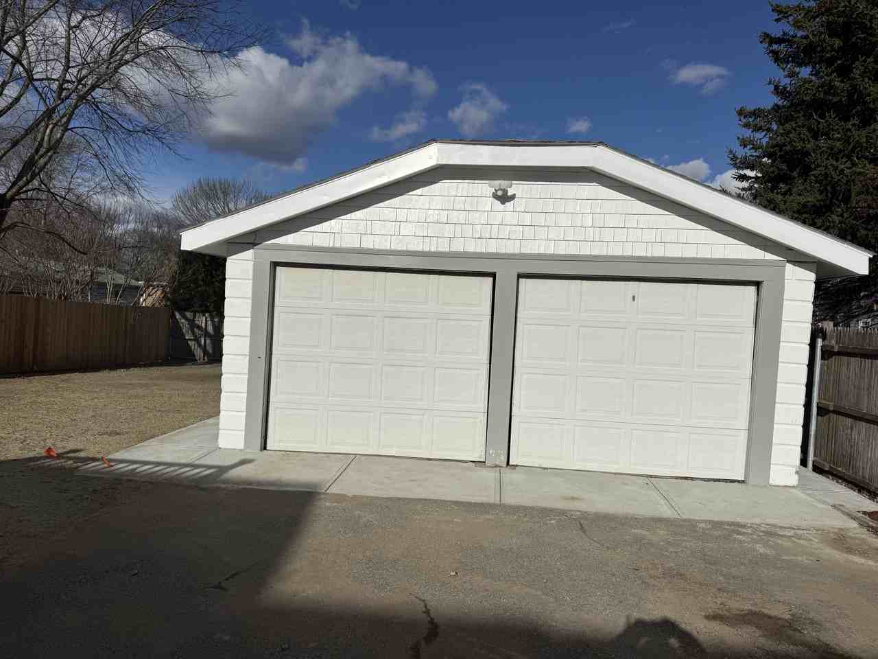 33 Rosegarden St #NA - Photo 2 of 18