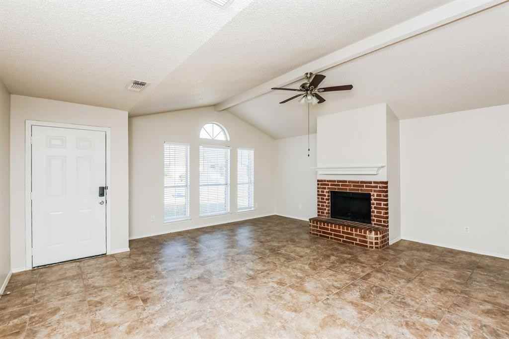 1359 Lincolnshire Way #1359 - Photo 4 of 16