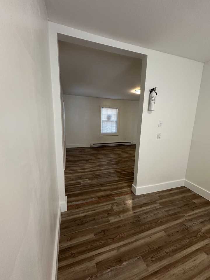 221 Adamsville Ct #NA - Photo 3 of 25