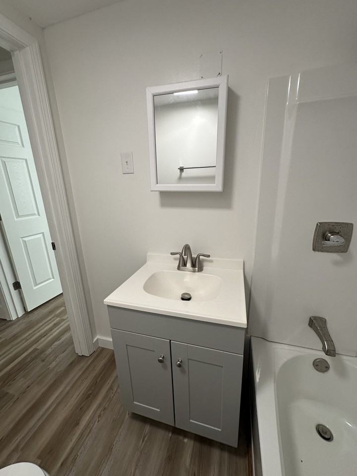 221 Adamsville Ct #NA - Photo 7 of 25