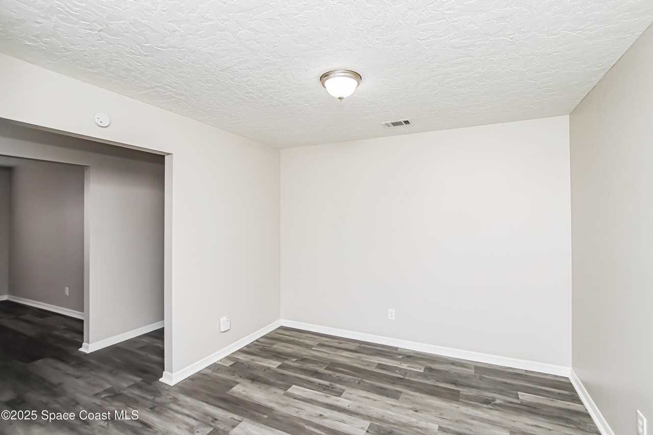 1711 Barker Street Northeast #1711 - Photo 7 of 16