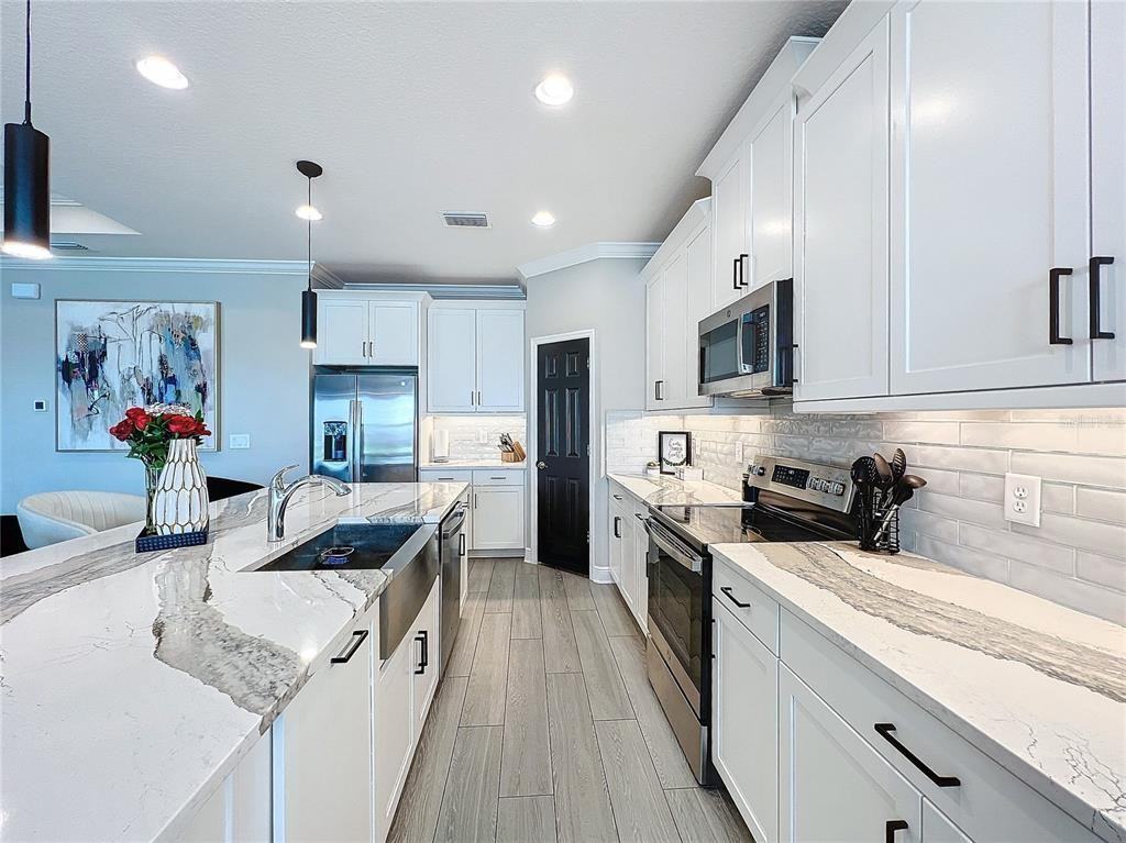 5559 Trevesta Pl #5559 - Photo 3 of 50