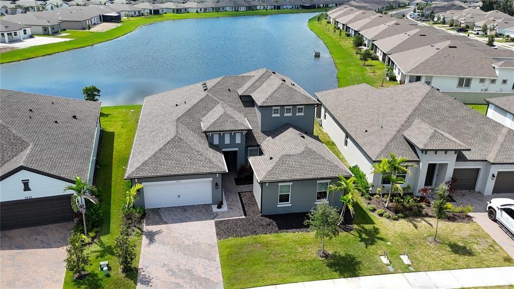 5559 Trevesta Pl #5559 - Photo 7 of 50