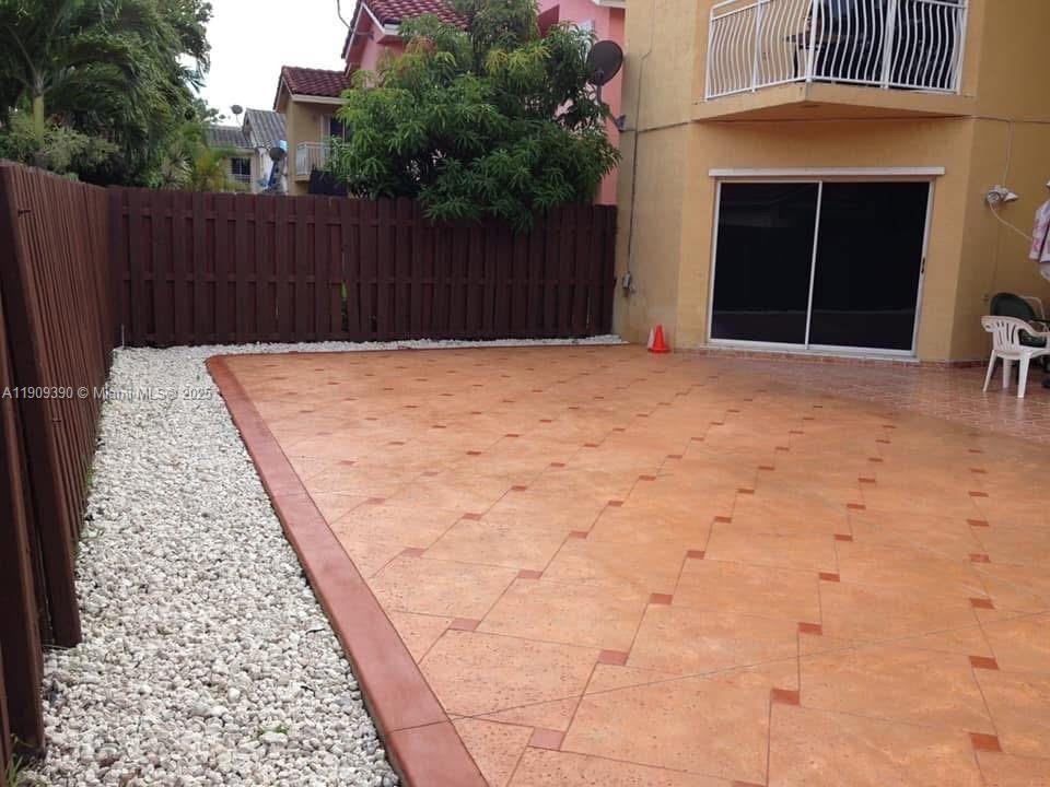 15428 Sw 50th Ter #15428 - Photo 2 of 9