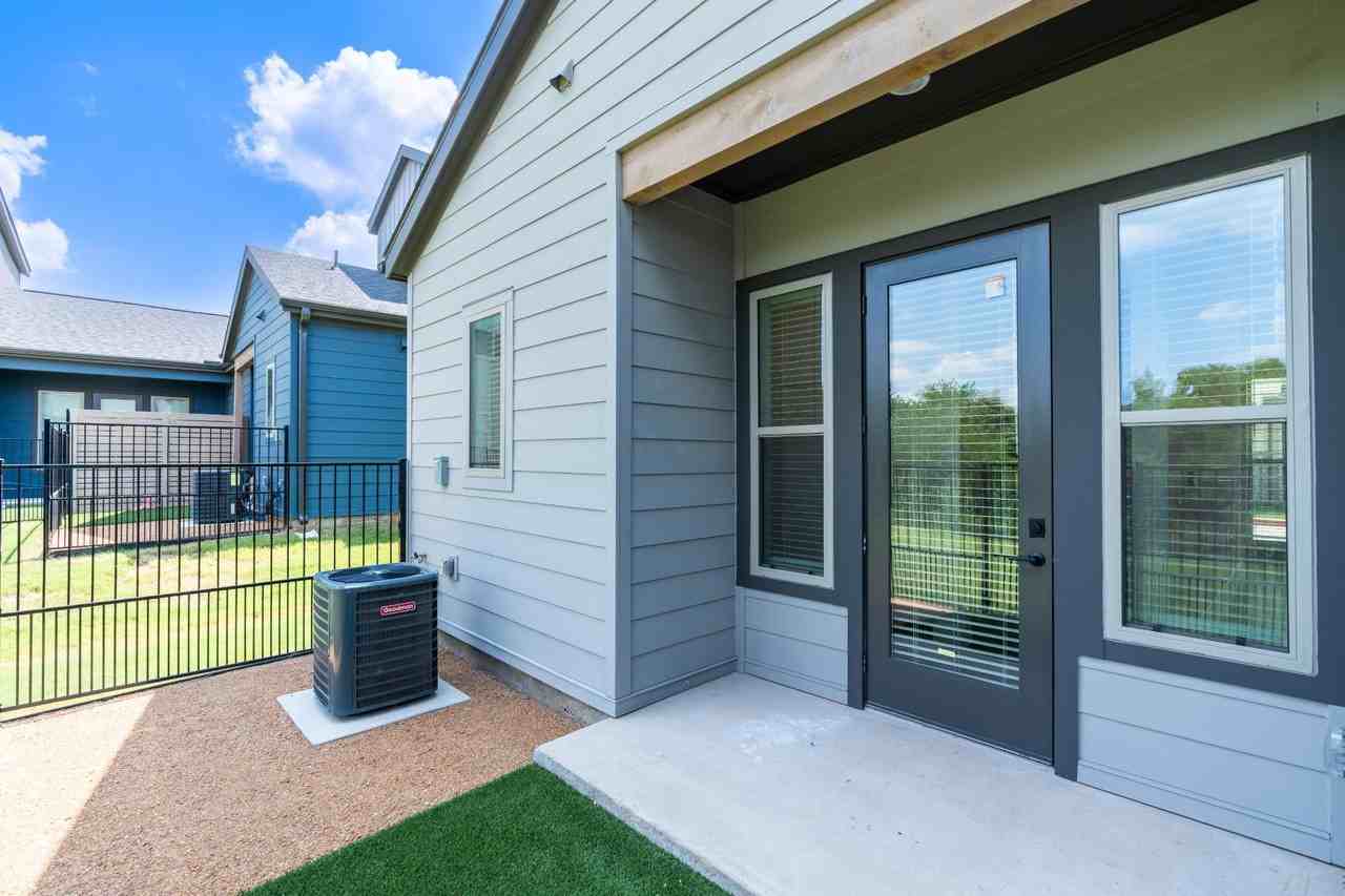 1808 Collie Ct #1808 - Photo 4 of 38