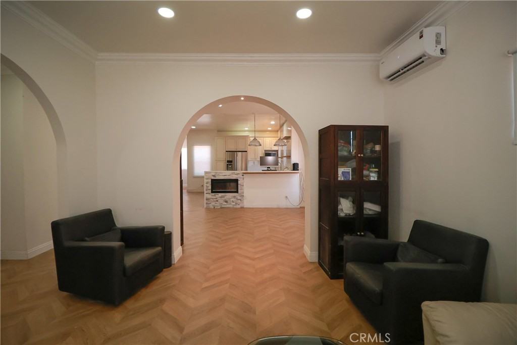 3221 Folsom St #3221 - Photo 3 of 17