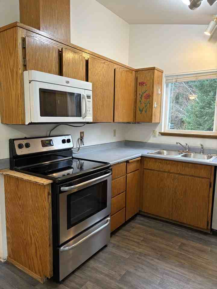 4713 216th Street Court East #NA - Photo 7 of 27