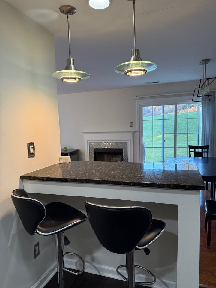 481 Stoneglen St #481 - Photo 2 of 22