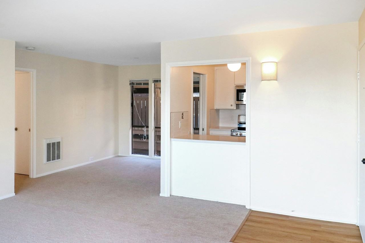 40 Harbor Oak Drive, Unit 22 - Photo 5 of 11