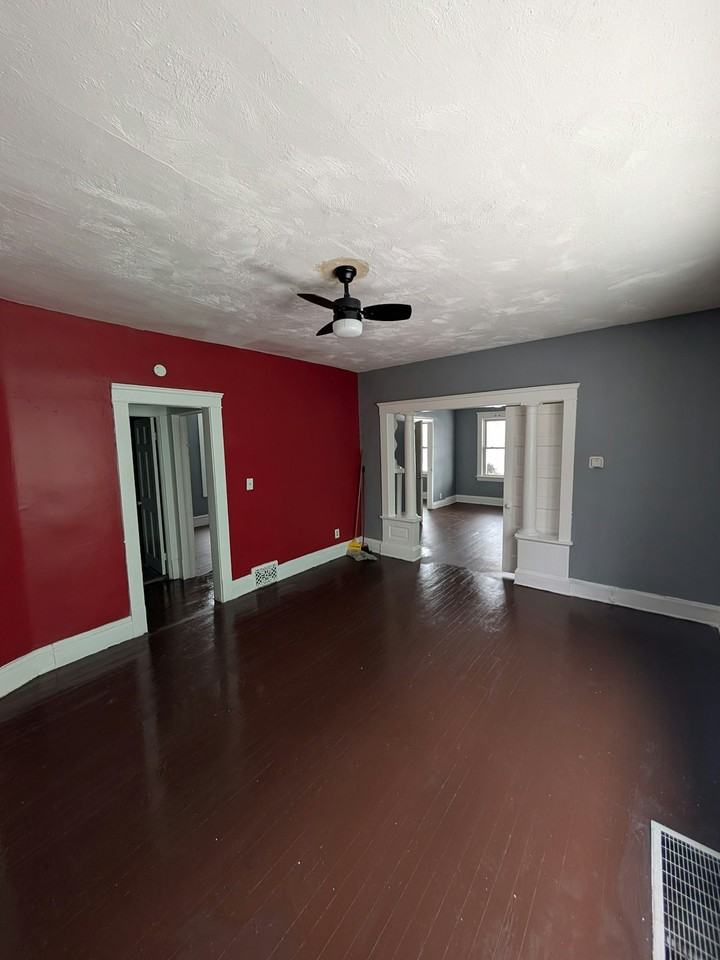 3326 West 73rd Street, Unit 1 - Photo 2 of 6