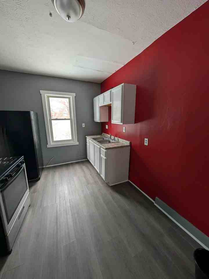 3326 West 73rd Street, Unit 1 - Photo 3 of 6