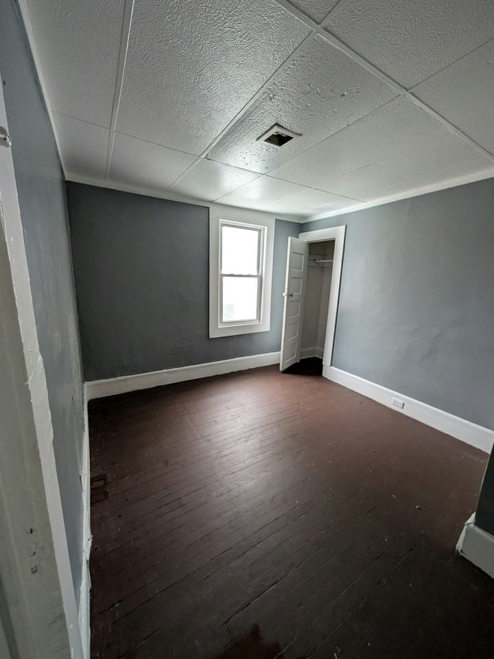 3326 West 73rd Street, Unit 1 - Photo 6 of 6