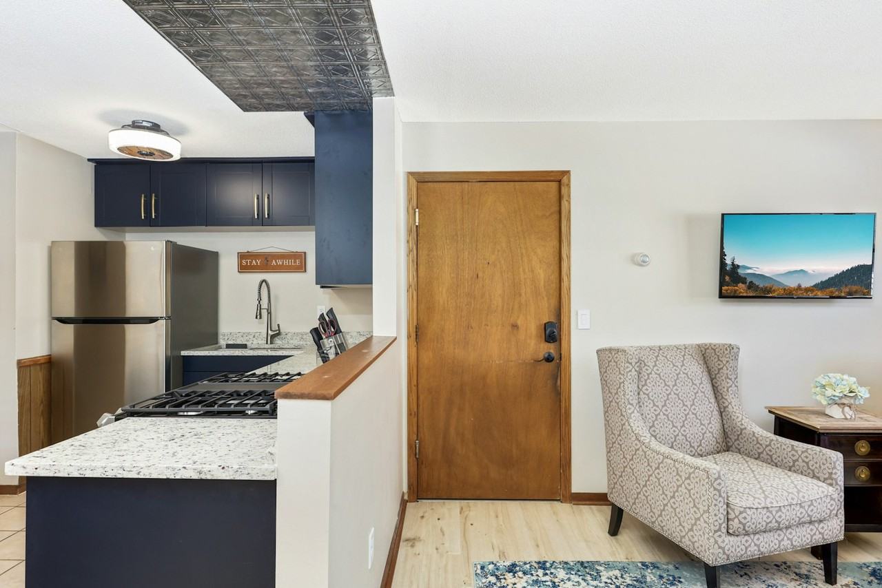 157 Mississippi Place, Unit 2 (lower left) - Photo 7 of 31