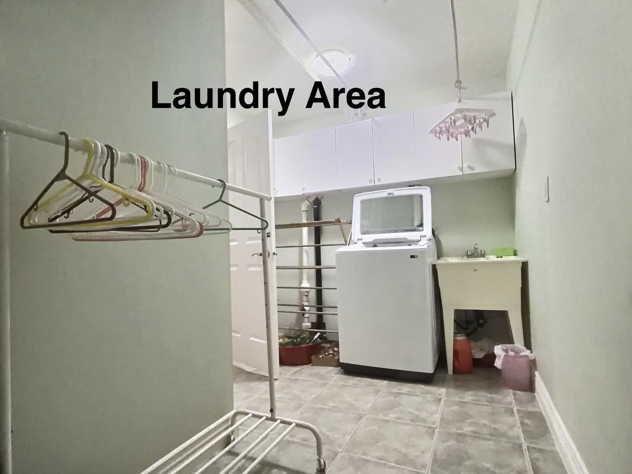 7325 Jasper Crescent - Photo 2 of 7