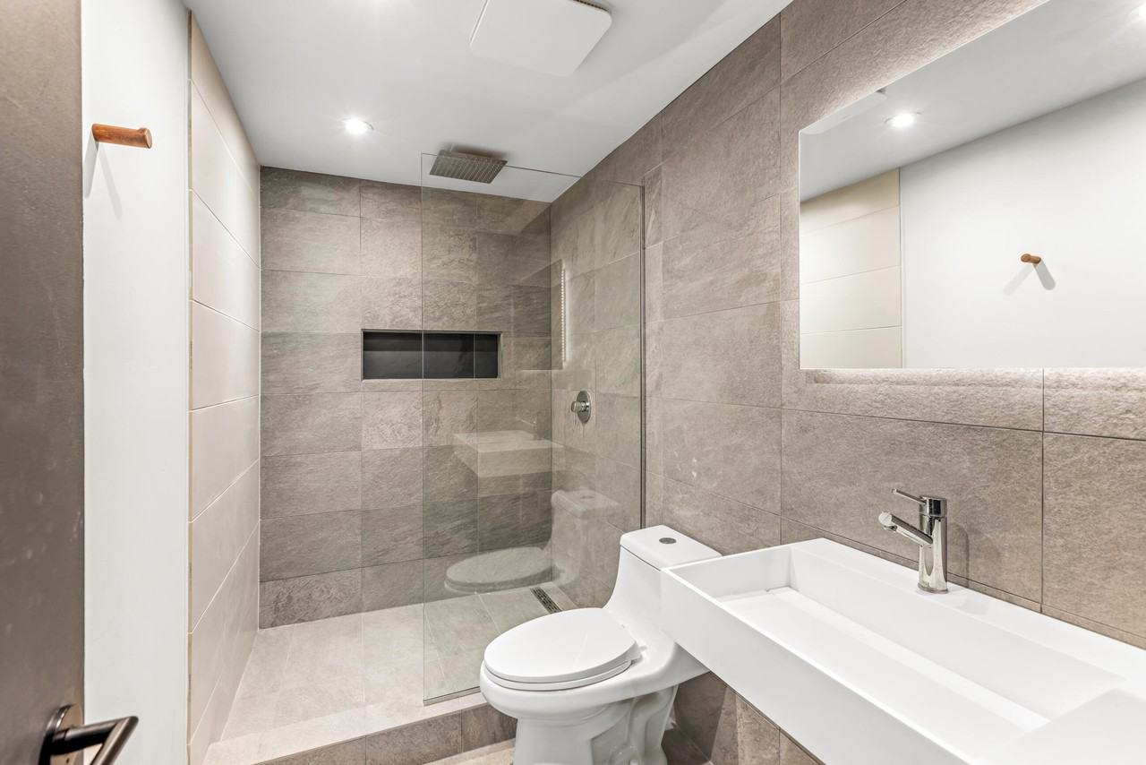 9814 Kaumualii Highway - Photo 3 of 33