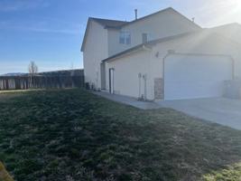 featured image of 1704 Northeast Cinder Loop