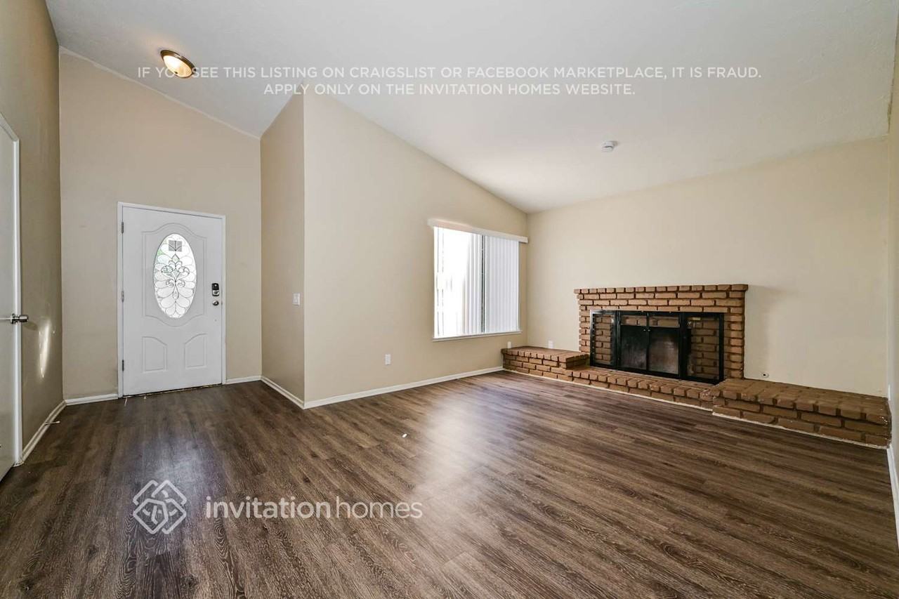 20827 Calwood St - Photo 4 of 17