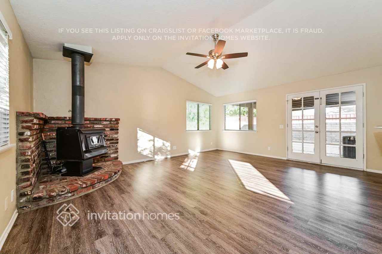 20827 Calwood St - Photo 7 of 17