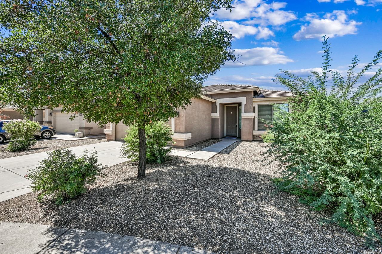 14256 North 162nd Lane - Photo 2 of 26