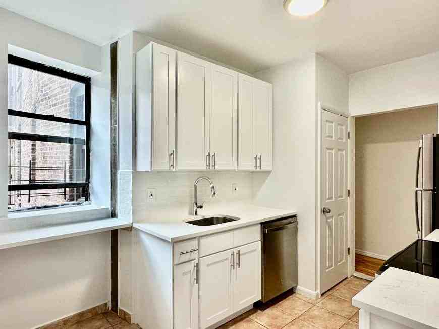 209 West 108th Street - Photo 3 of 10