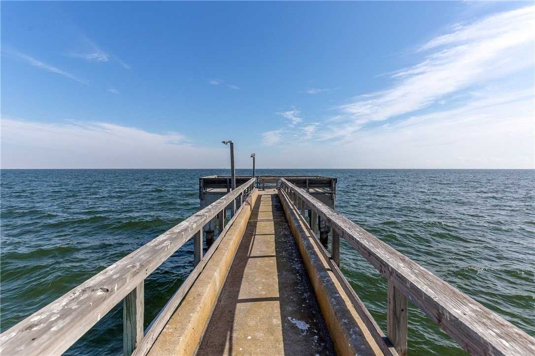 4302 Ocean Dr - Photo 3 of 40