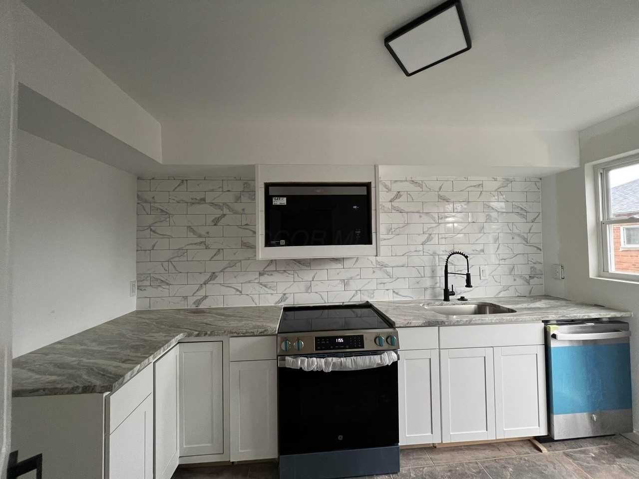 50 N Hampton Rd Apt C #C - Photo 5 of 7