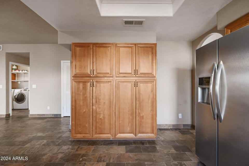 9166 East Laurel Lane - Photo 7 of 34